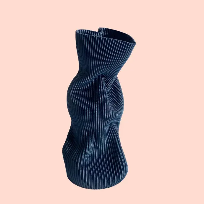 Vase Wrinkle by É Pedra BLUE