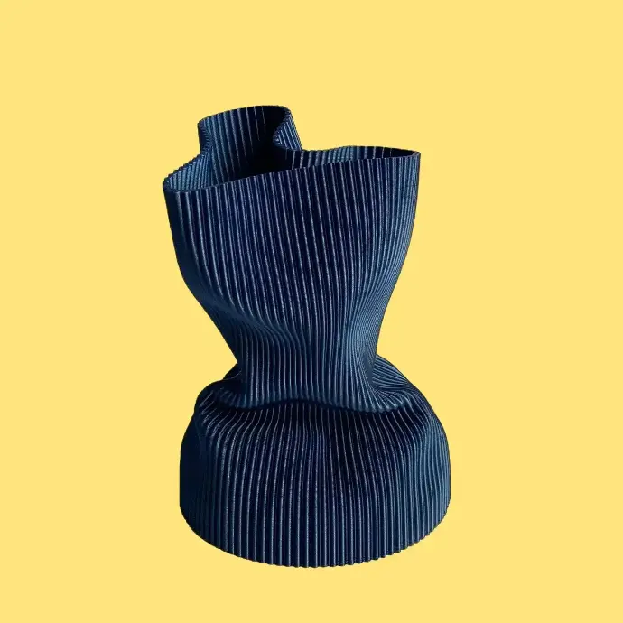 Vase Wrinkle by É Pedra BLUE