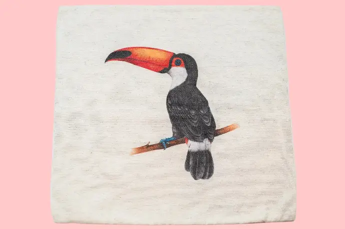 Cushion Toucan linen by Decortextil