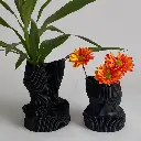 Vase Wrinkle by É Pedra BLACK