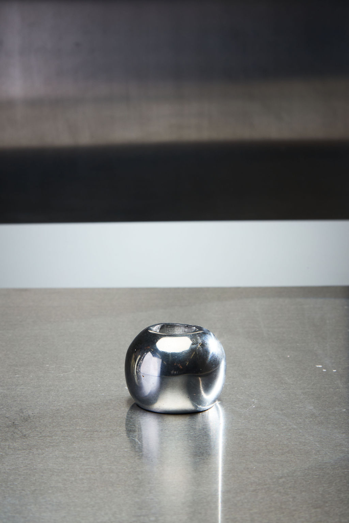 Candle Holder Ball M by Alya
