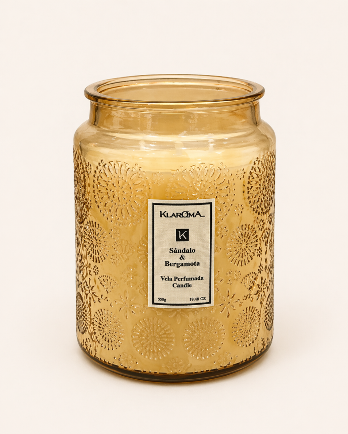 Candle 550g Sandalo by Klaroma