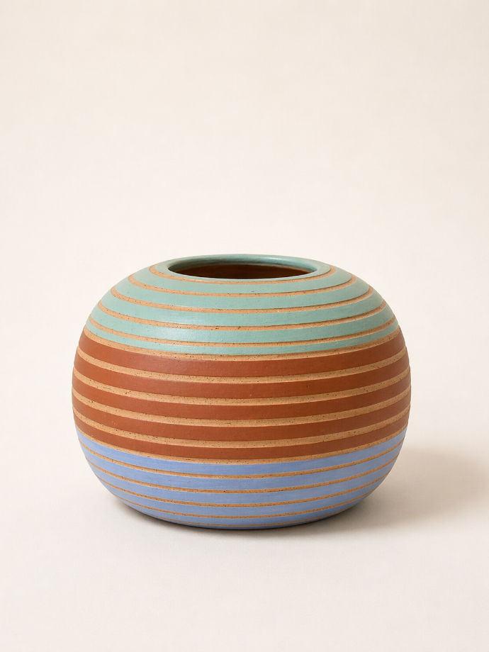 Vase 1 by Olaria
