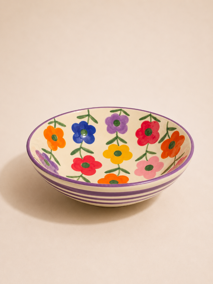 Bowl flowers by Atelier da Renata