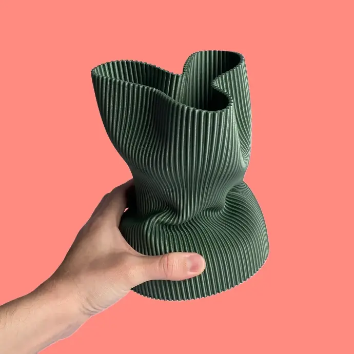 Vase Wrinkle M by É Pedra GREEN