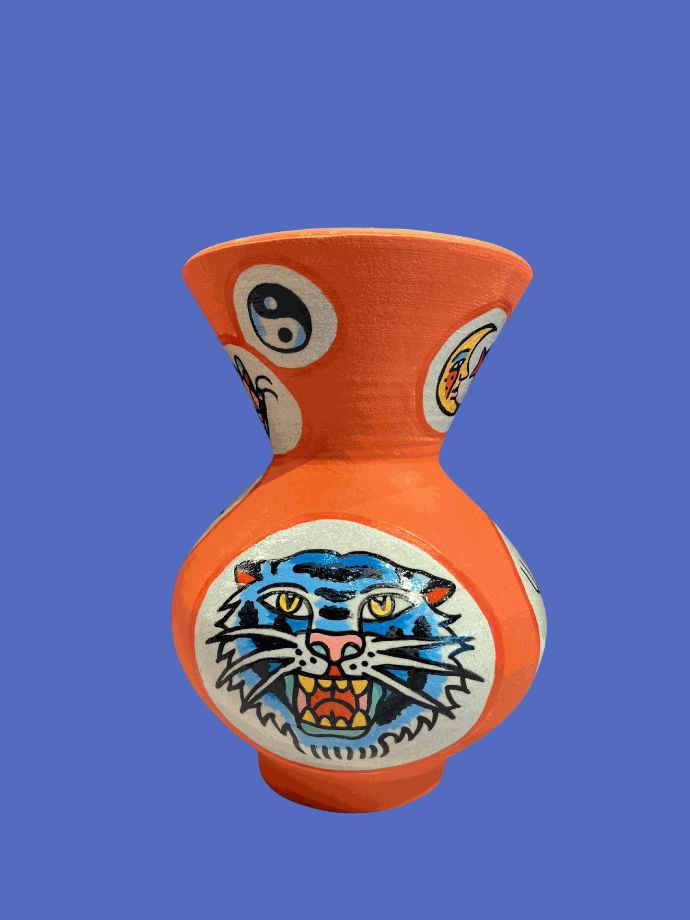 Vase Coral Cat by Juliana Wimmers
