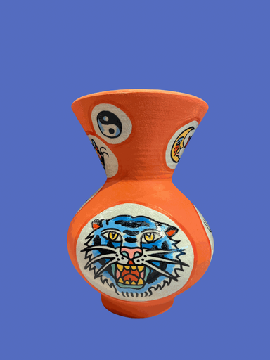 Vase Coral Cat by Juliana Wimmers