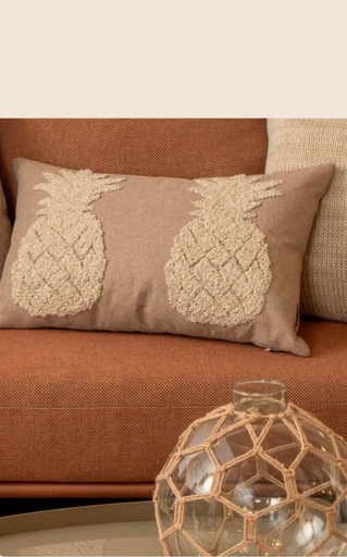 [dec000039] Soft beige & ivory pineapple cushion small by Decortextil