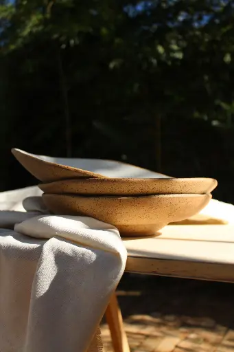 Plates Irregular by Auri